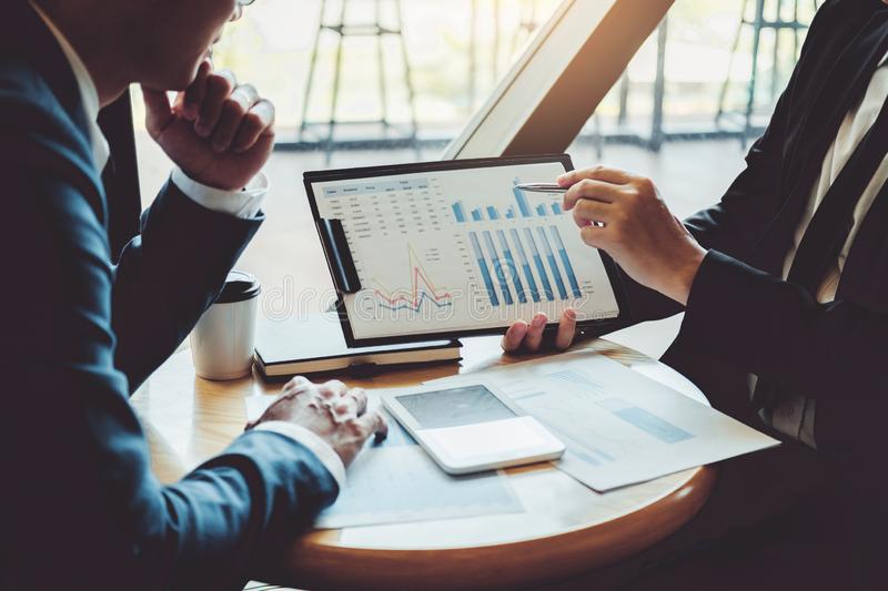 delhivery-kicks-off-same-day-race-but-xpressbees-shiprocket-hitch-a-ride